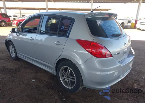 2010 Nissan Versa 1.8Sl z USA, uszkodzony, nr VIN 3N1BC1CP6AL377115